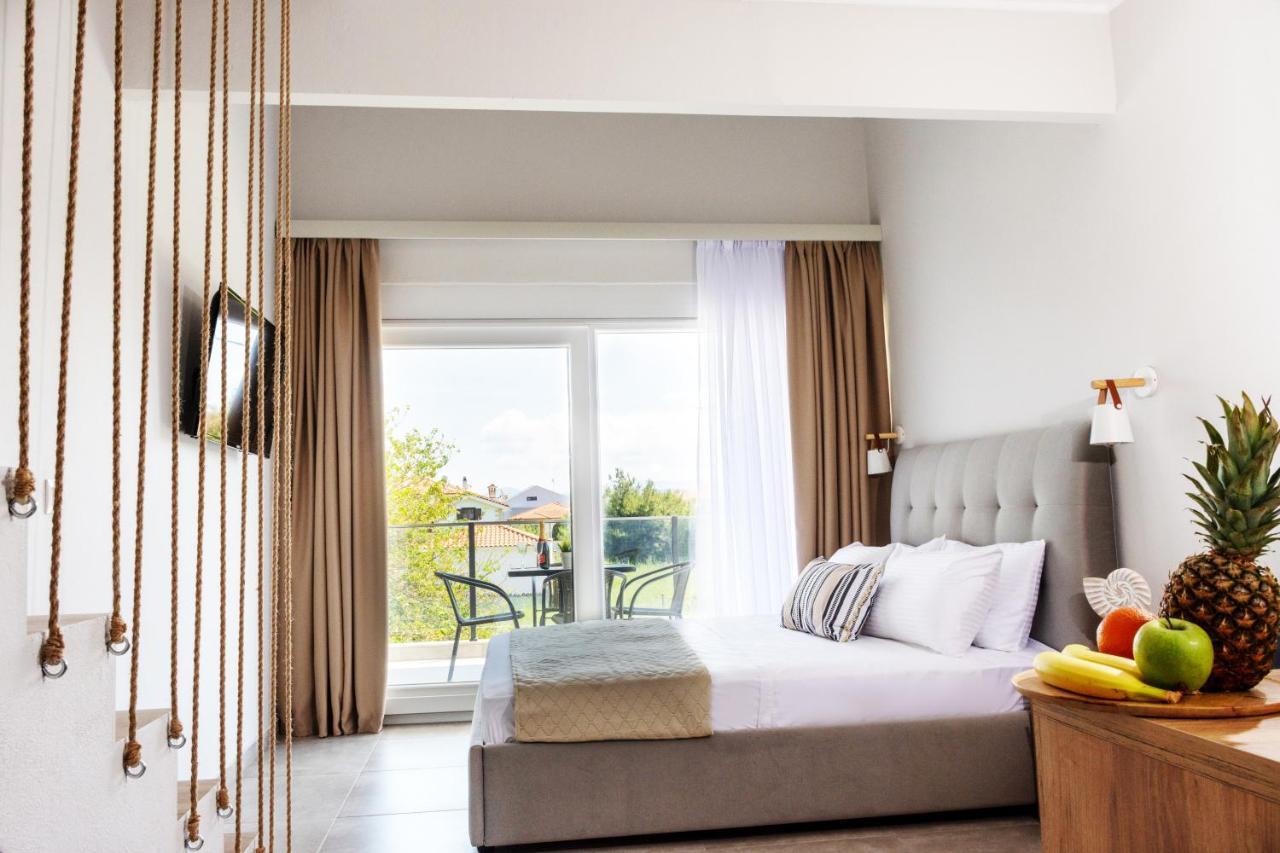 Sithon Diamond Suites 1 Nikiti  Eksteriør billede